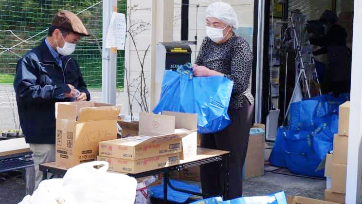 フードパントリー